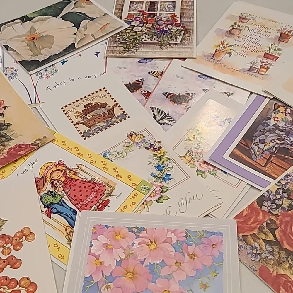 Bundle of 17 New Greeting cards